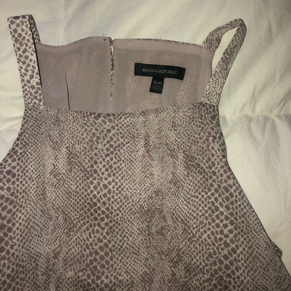 NEVER WORN! Banana Republic Blouse - Picture 2 of 5